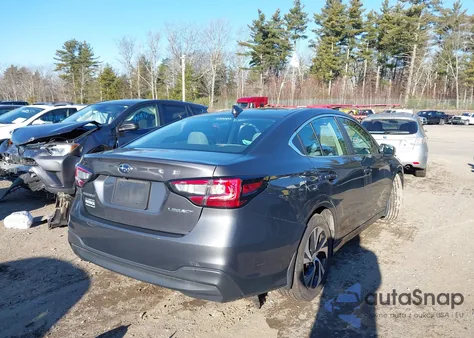 2022 Subaru Legacy Premium z USA, uszkodzony, nr VIN 4S3BWAF61N3018215